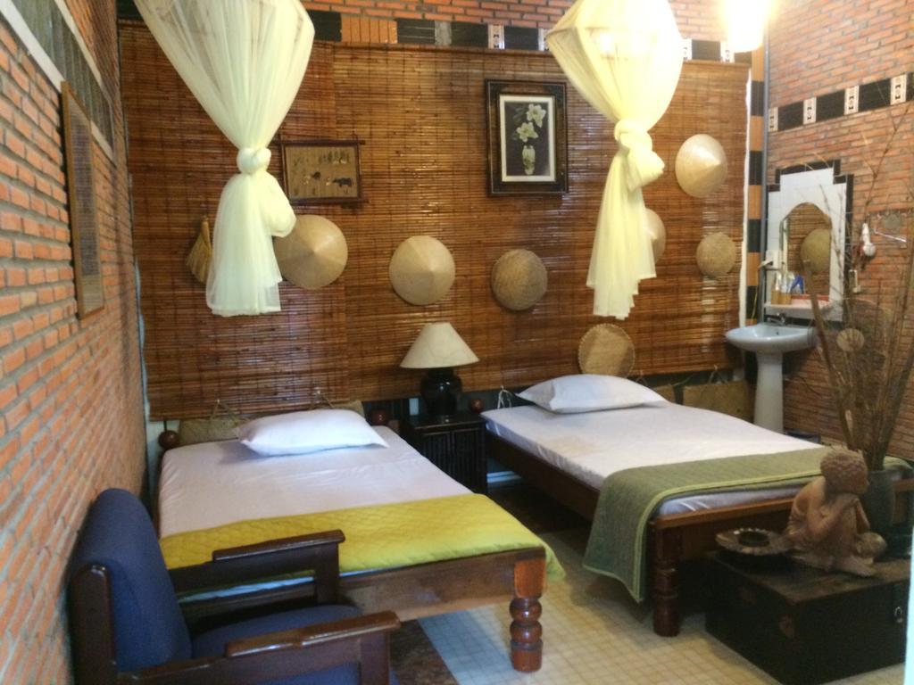 Charming Countryside Homestay Ben Tre Exterior photo