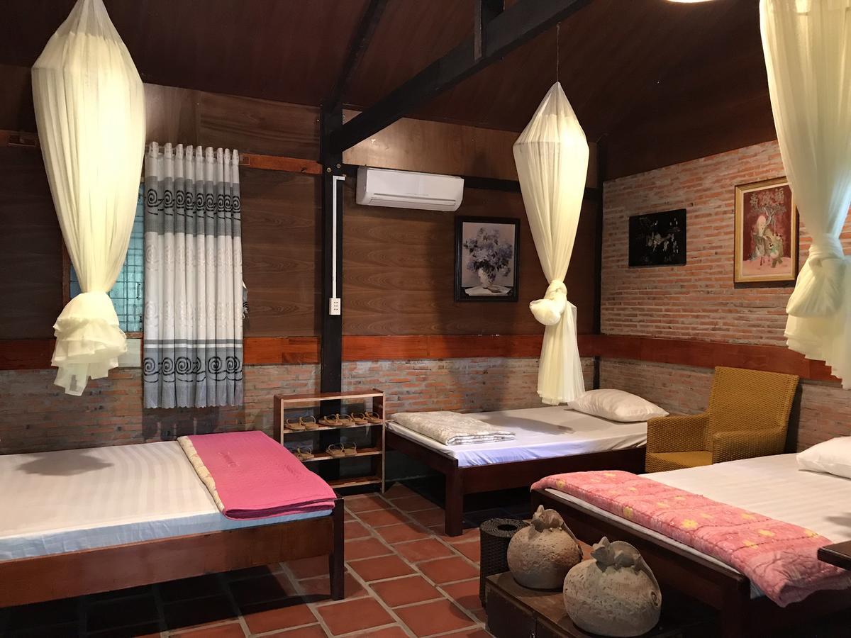 Charming Countryside Homestay Ben Tre Exterior photo